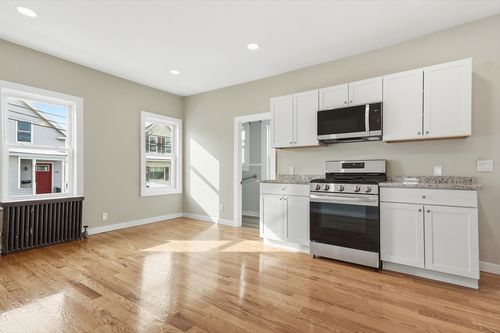 116-116 Coburn St, Lowell, MA, 01850-1973 | Card Image