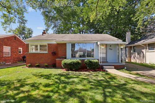 17717 Denby, Redford, MI, 48240-2369 | Card Image