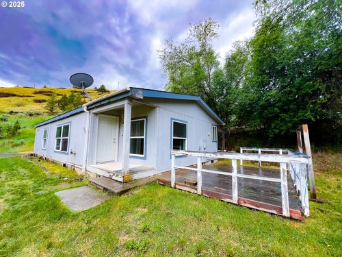 798 E Main St, John Day, OR, 97845-1271 | Card Image