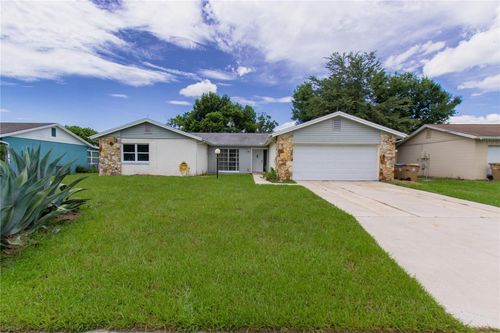 140 Tulpan Dr, KISSIMMEE, FL, 34743-9557 | Card Image