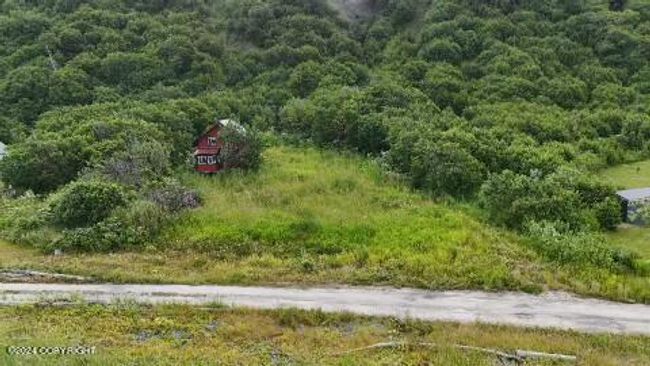 Beach and Cabin | Image 32