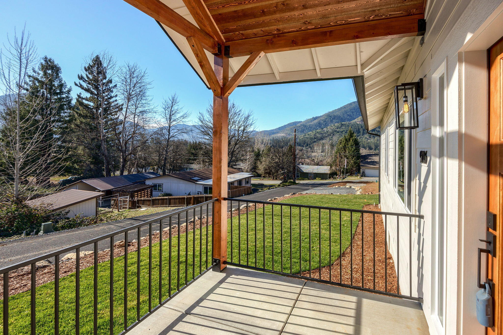 Broadway St, Rogue River, OR 97537