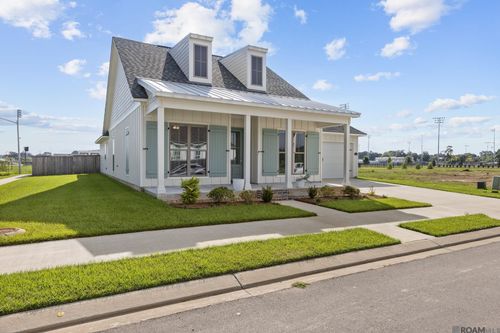117 Gosling Way, Lafayette, LA, 70507-5353 | Card Image