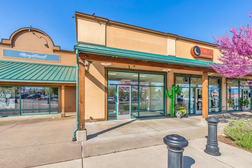 unit-h-1310 Center Dr, Medford, OR, 97501-7942 | Card Image
