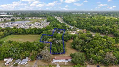 3752 N Orange Blossom Trl, Mount Dora, FL, 32757-7333 | Card Image