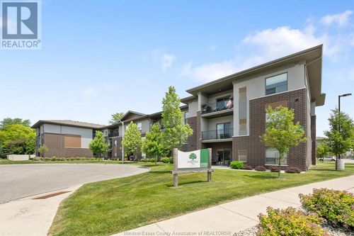 321-5840 Newman Blvd, Windsor, ON, N9J0E3 | Card Image