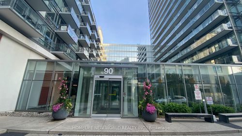 522-90 Stadium Rd, Toronto, ON, M5V3W5 | Card Image