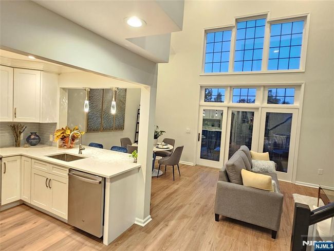 22 - 5-22 Maple Cres, Townhouse with 2 bedrooms, 2 bathrooms and null parking in Vernon NJ | Image 20