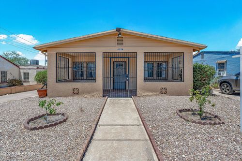 228 W Jacinto St, Tucson, AZ, 85705-4435 | Card Image