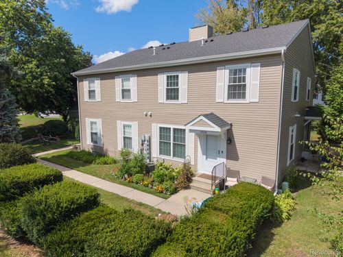 17036 Rock Harbor Ct, Clinton Township, MI, 48038-3468 | Card Image