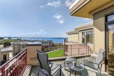 D301 - 223 5th Avenue S, Condo with 2 bedrooms, 2 bathrooms and 2 parking in Kirkland WA | Image 3