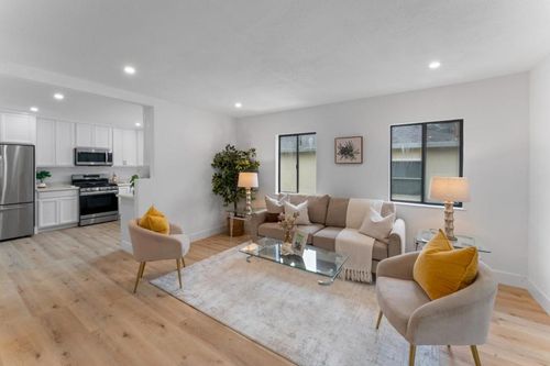 300 Klamath St, Brisbane, CA, 94005 | Card Image