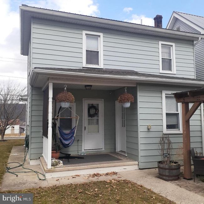 547 E Main St, House other with 4 bedrooms, 3 bathrooms and null parking in HEGINS PA | Image 6