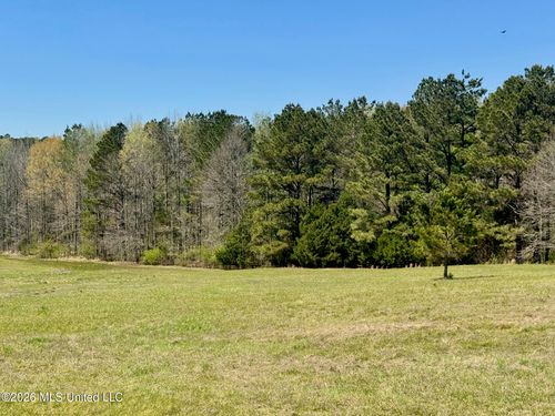 735 Cedar Hill Rd, Flora, MS, 39071-9672 | Card Image