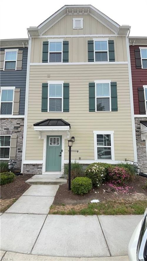 1736 Defiance Dr, Chesapeake, VA, 23323-3225 | Card Image