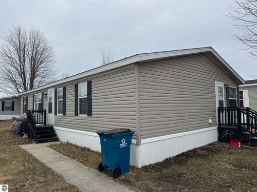 2728 S Sedge Ln, Mt Pleasant, MI, 48858-6921 | Card Image