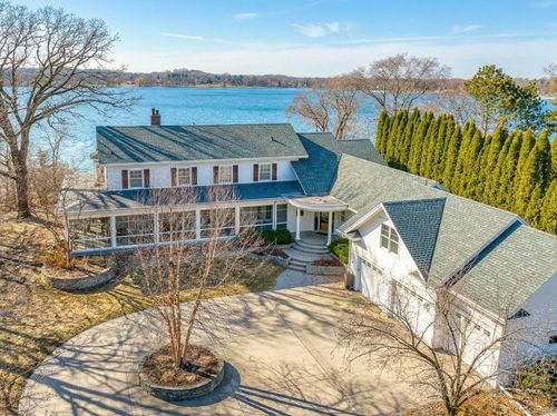 5375 Carlson Rd, Shoreview, MN, 55126-1214 | Card Image