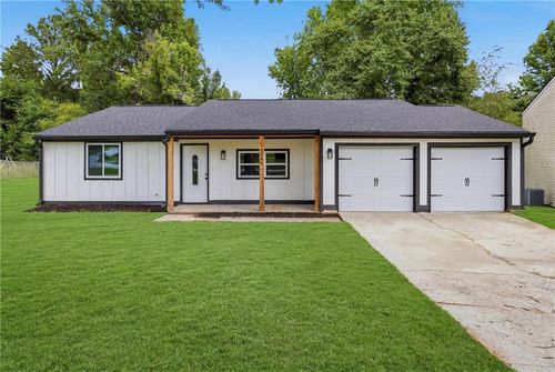 5266 Long Green Ln, Stone Mountain, GA, 30088-3206 | Card Image