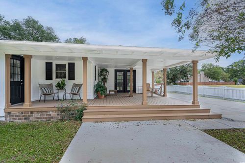 1604 Forest Dr, Little River, SC, 29566-8720 | Card Image