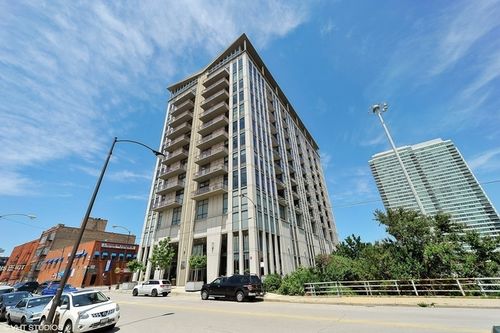 502-740 Fulton St, Chicago, IL, 60661-1053 | Card Image