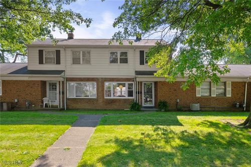 6363 Olde York Rd, Parma Heights, OH, 44130-3022 | Card Image