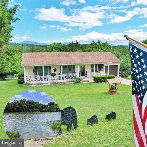220 Airstrip Rd, LURAY, VA, 22835-2808 | Card Image