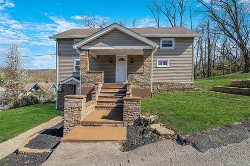 413 Cedar St, Sutersville, PA, 15083-1157 | Card Image