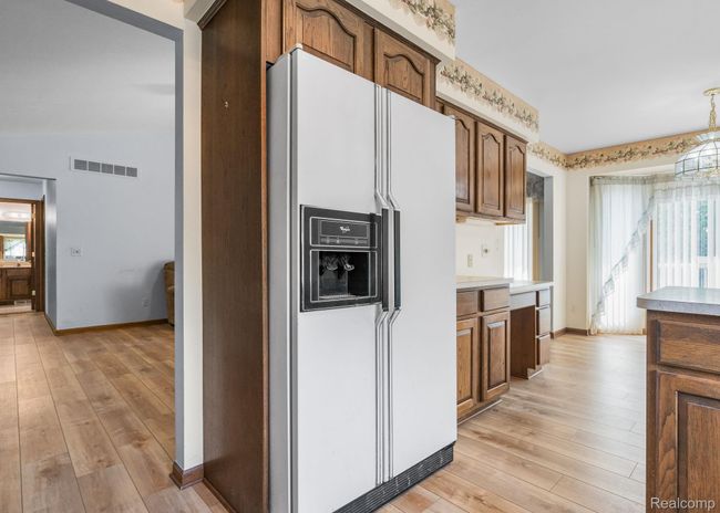 Easy living floorplan. Appliances stay. | Image 12