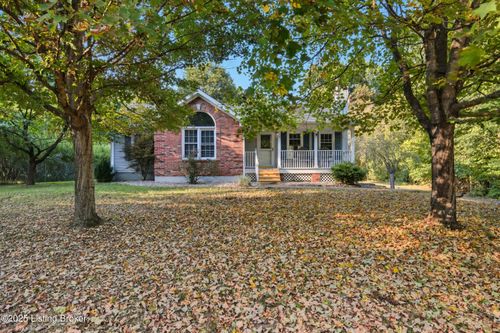 8605 Independence School Rd, Louisville, KY, 40228-1915 | Card Image