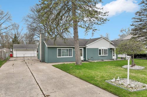 21510 Ulrich St, Clinton Township, MI, 48036-3716 | Card Image