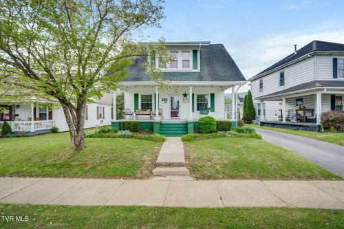 322 Carolina Ave, Erwin, TN, 37650-1704 | Card Image