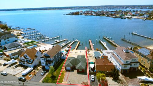 149 Pinewood Rd, Toms River, NJ, 08753-2579 | Card Image