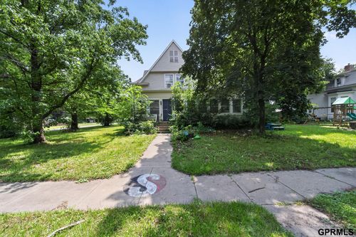 220 N 12th St, Wymore, NE, 68466-1620 | Card Image
