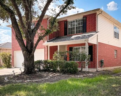 21018 Somerset Park Lane, House other with 4 bedrooms, 2 bathrooms and null parking in Katy TX | Image 2