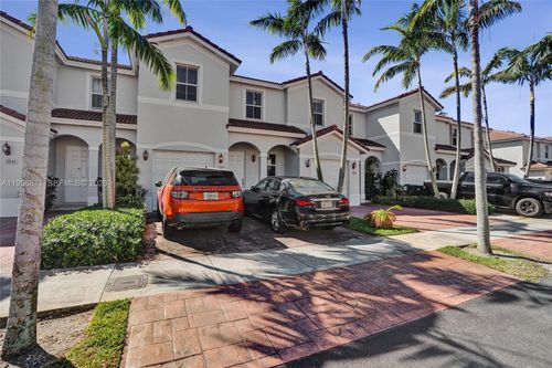 1042 Ne 207th Ter, Miami, FL, 33179-1936 | Card Image
