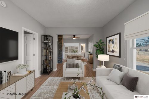 4504 S 32nd St, Omaha, NE, 68107-1402 | Card Image