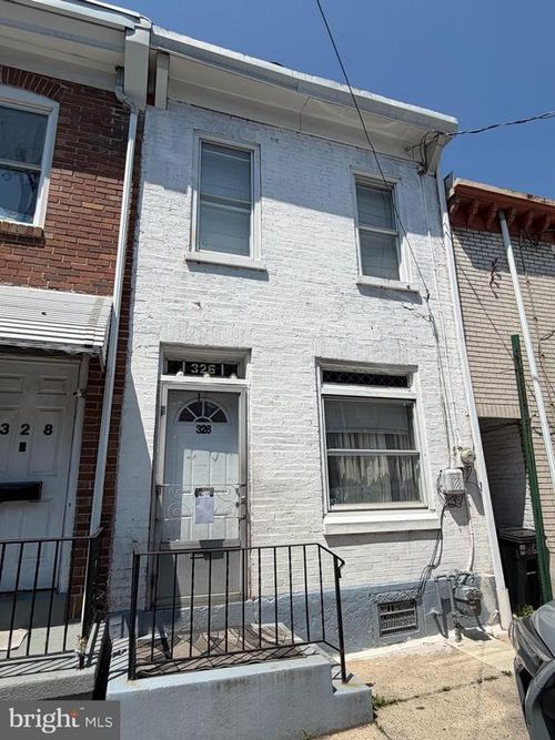 326 Spring Garden St, READING, PA, 19602-1910 | Card Image