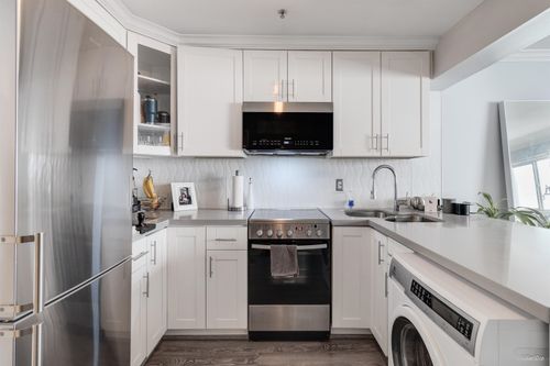 210-1940 Barclay St, Vancouver, BC, V6G1L3 | Card Image