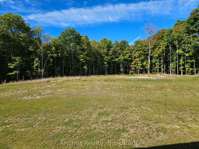 1250 Old Parry Sound Rd, House other with 3 bedrooms, 3 bathrooms and 25 parking in Utterson ON | Image 23