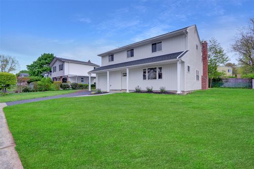 165 Bark Ave, Central Islip, NY, 11722-2851 | Card Image