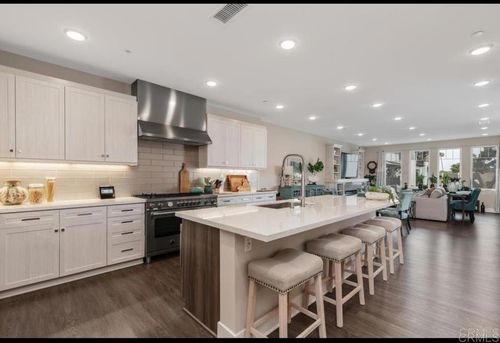 unit-105-800 Grand Ave, Carlsbad, CA, 92008-1814 | Card Image