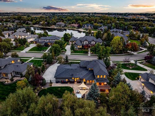 282 E Riversedge Dr, Eagle, ID, 83616-7068 | Card Image