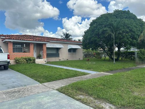 265 W 55th St, Hialeah, FL, 33012-2730 | Card Image