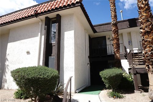 225-1405 Vegas Valley Dr, Las Vegas, NV, 89169-2253 | Card Image