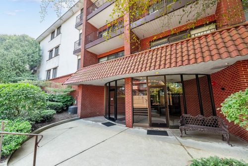 apt-3e-2046 Saint Johns Ave, Highland Park, IL, 60035-2448 | Card Image