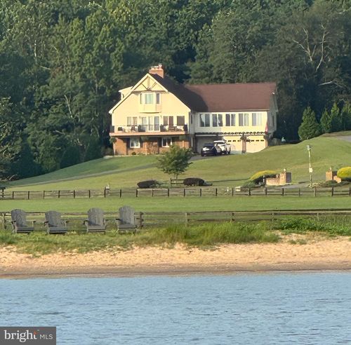 6970 Kim Ln, FRIENDSHIP, MD, 20758-9765 | Card Image