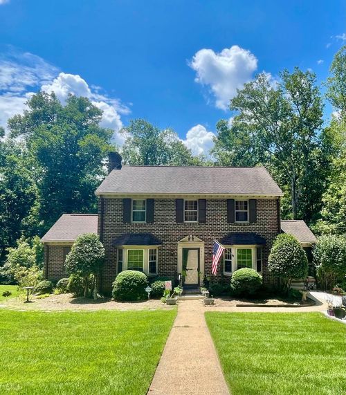 1949 Hillsdale Rd, Lynchburg, VA, 24501-1010 | Card Image