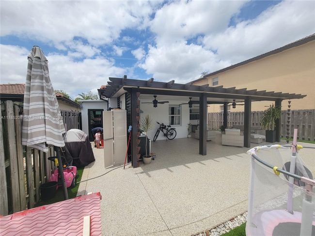 405 Ne 25 Th Ter, House other with 3 bedrooms, 2 bathrooms and null parking in Homestead FL | Image 35