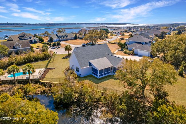 111 Magens Ct E, House other with 4 bedrooms, 4 bathrooms and 2 parking in Cedar Point NC | Image 61