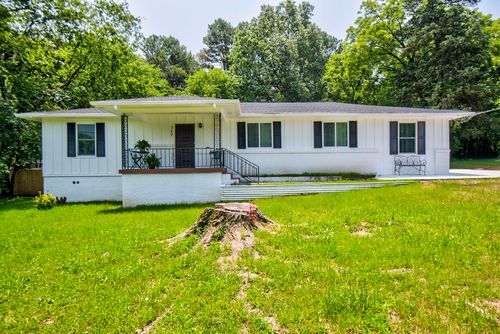 717 W James Ave, Rossville, GA, 30741-2121 | Card Image